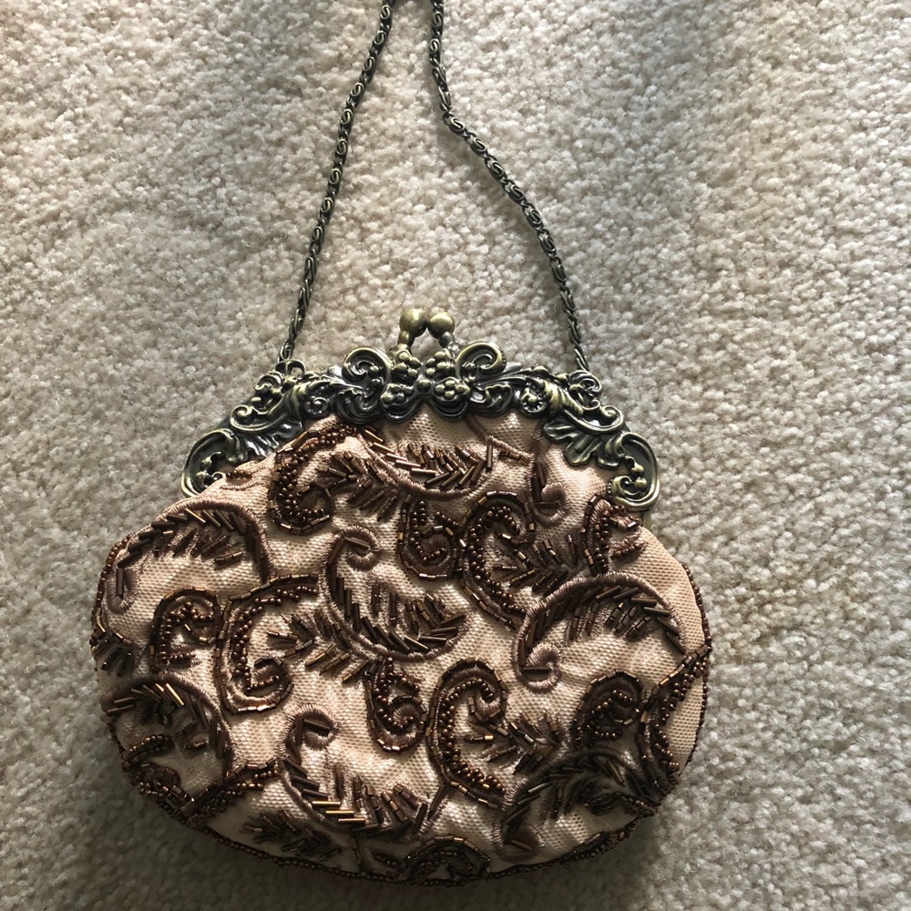 Beaded hand purse
